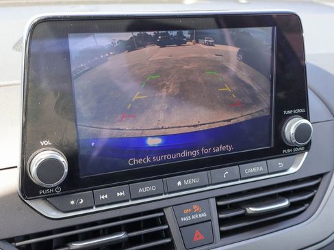 Used 2025 Nissan Altima 2.5 SR FWD image 4