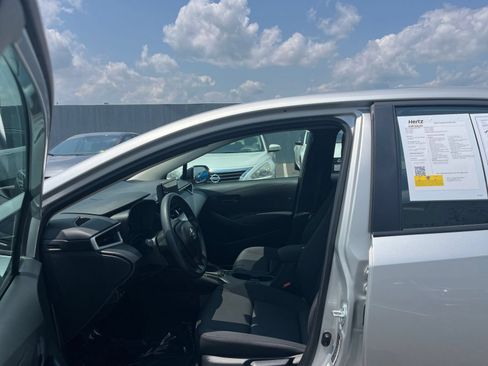 Used 2025 Toyota Corolla LE FWD image 26