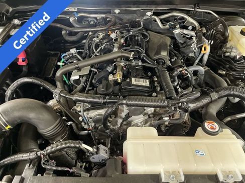 Used 2024 Toyota Tacoma SR5 AWD/4WD image 25