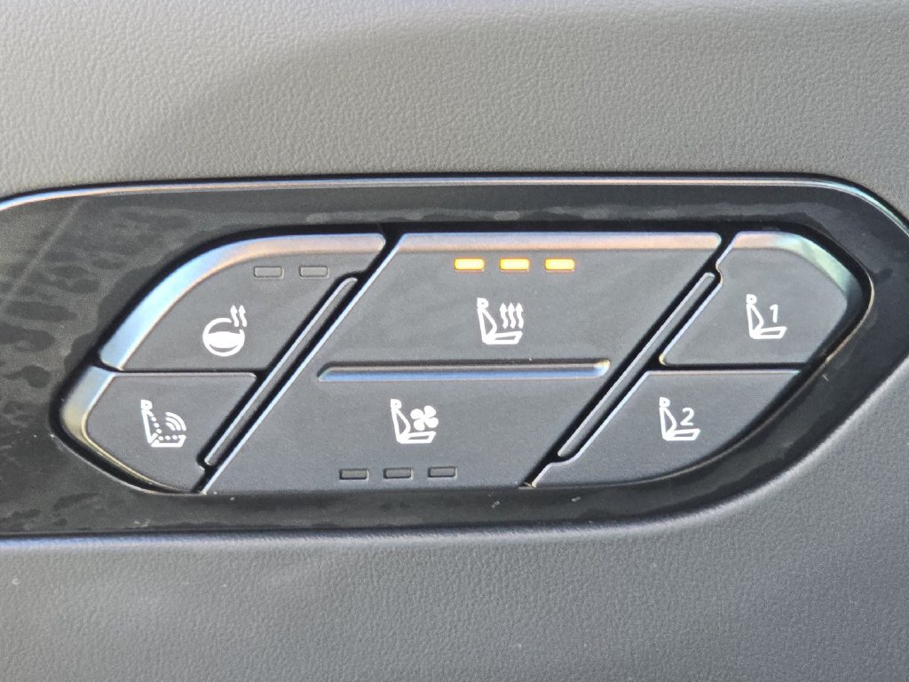 Used 2027 Kia Telluride SX Prestige X-Pro AWD/4WD image 6