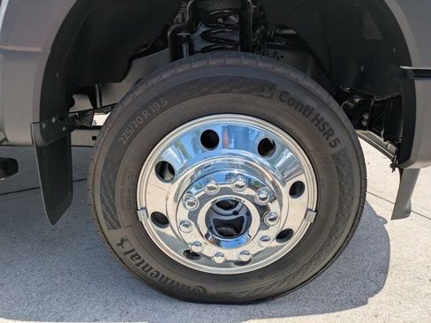 New 2026 Ford F550 4x4 Crew Cab Super Duty image 11
