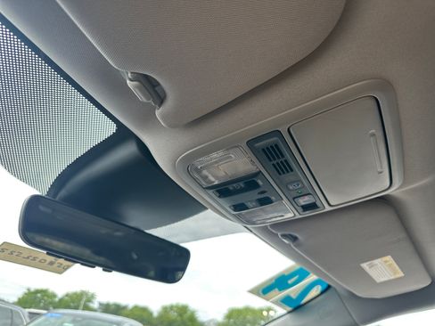 Used 2024 Honda Odyssey Elite image 39