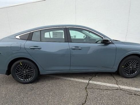 New 2026 Nissan Sentra SV w/ Floor Mat Package FWD image 3