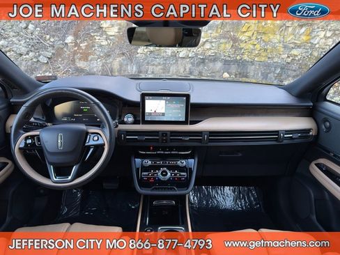 Used 2022 Lincoln Corsair Grand Touring w/ Elements Technology Bundle image 15