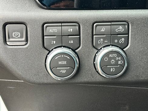 New 2026 GMC Sierra 1500 Elevation w/ Elevation Premium Package AWD/4WD image 29