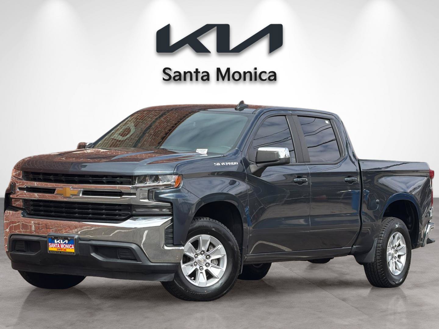 Used 2022 Chevrolet Silverado 1500 LT RWD image 2