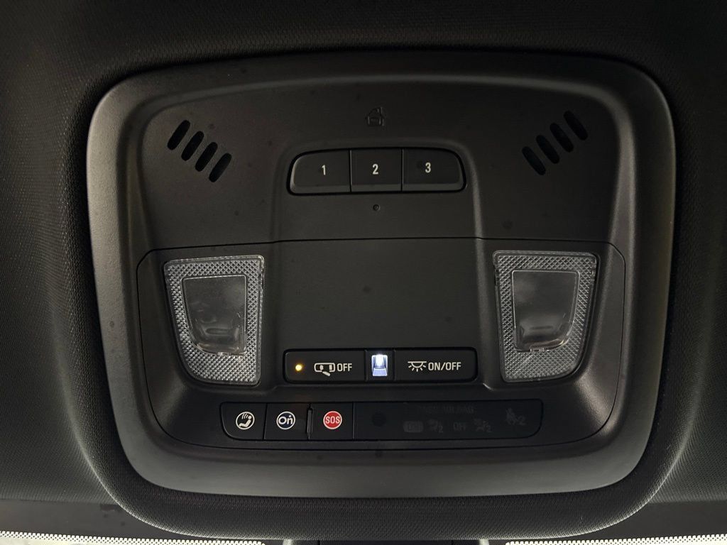 Used 2023 Chevrolet Traverse LT AWD/4WD image 28