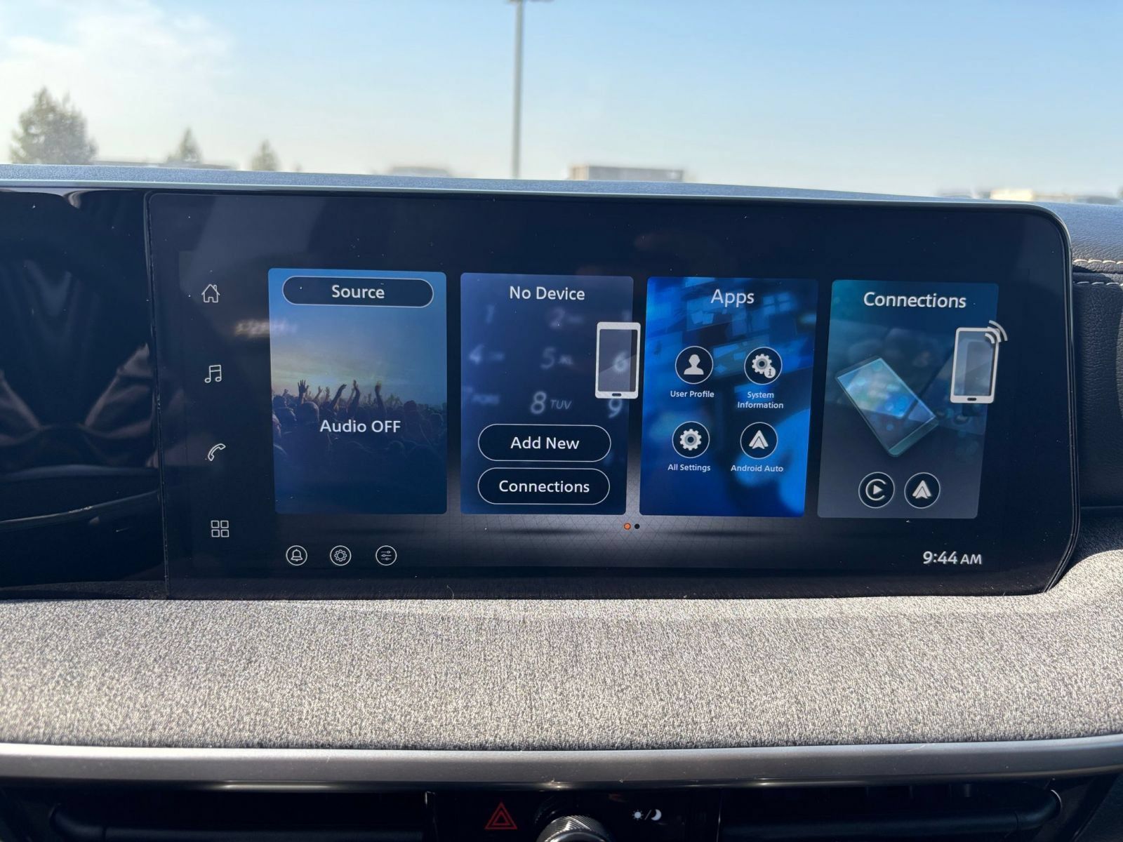 Used 2026 Nissan Kicks SV w/ Cold Weather Package FWD image 19
