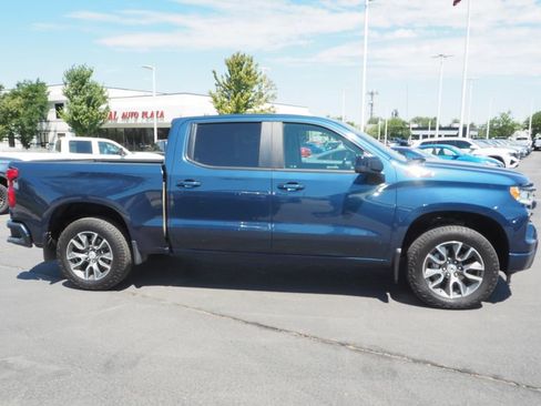 Used 2022 Chevrolet Silverado 1500 RST AWD/4WD image 8