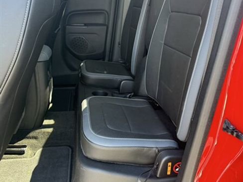 Used 2017 Chevrolet Colorado Z71 AWD/4WD image 28