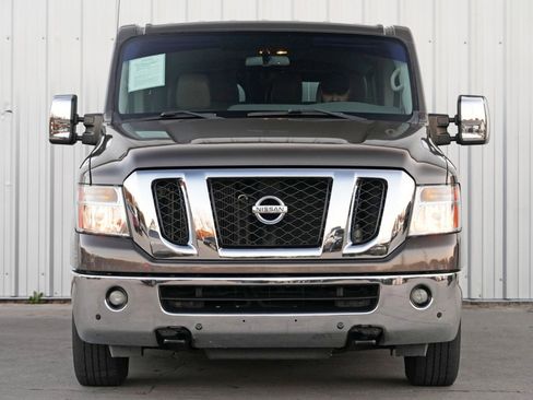 Used 2017 Nissan NV 3500 SL image 6