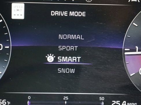 Used 2023 Kia Sportage SX image 26