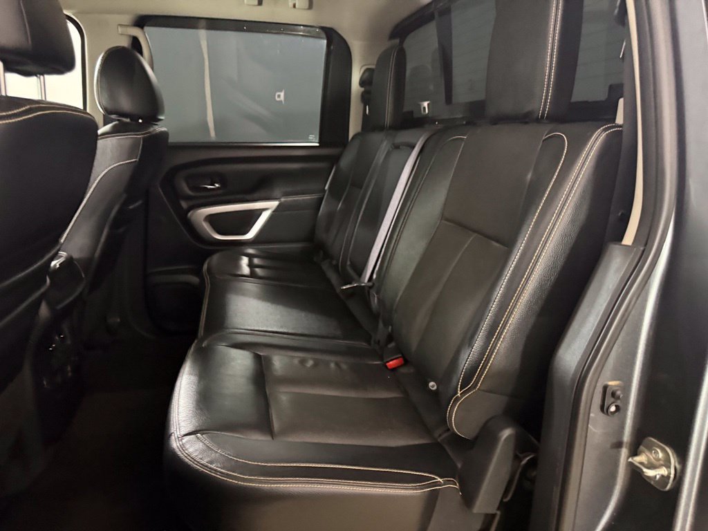 Used 2019 Nissan Titan PRO-4X w/ Pro-4x Convenience Package AWD/4WD image 20