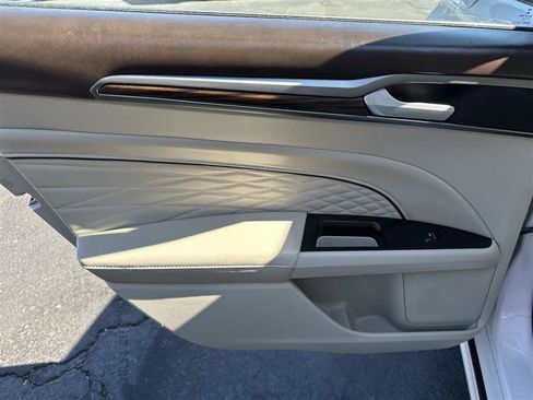 Used 2017 Ford Fusion Platinum AWD/4WD image 11