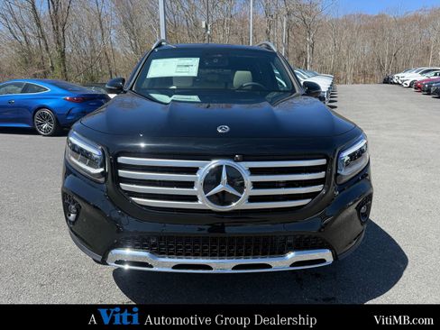 New 2026 Mercedes-Benz GLB 250 4MATIC image 3