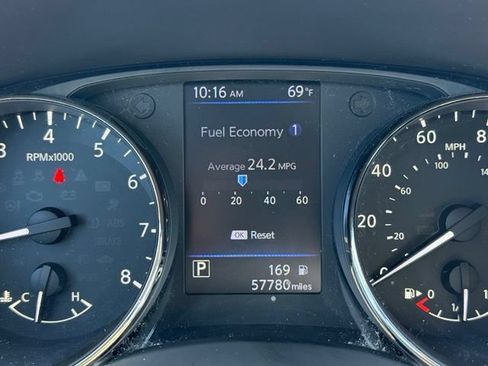 Used 2018 Nissan Rogue S FWD image 11