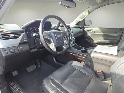 Used 2019 GMC Yukon XL SLT image 26