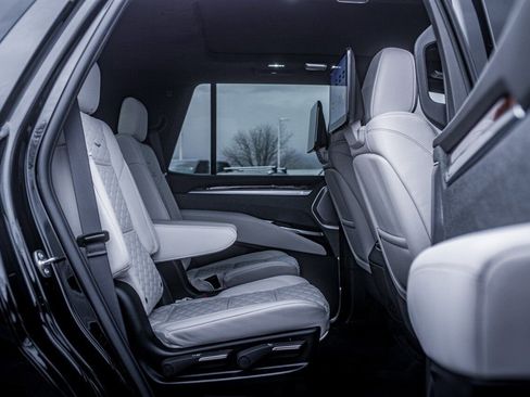 Used 2026 Cadillac Escalade Platinum Sport w/ LPO, Floor Liner Package image 46