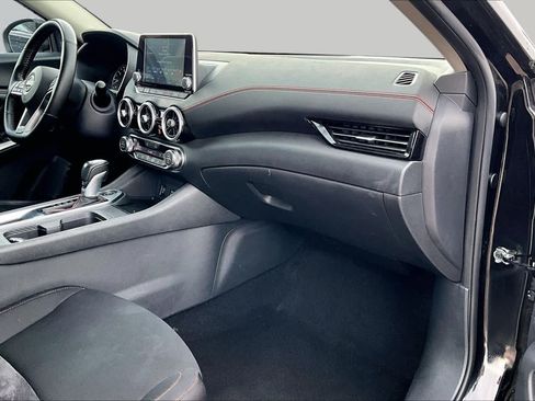 Certified 2025 Nissan Sentra SR FWD image 19