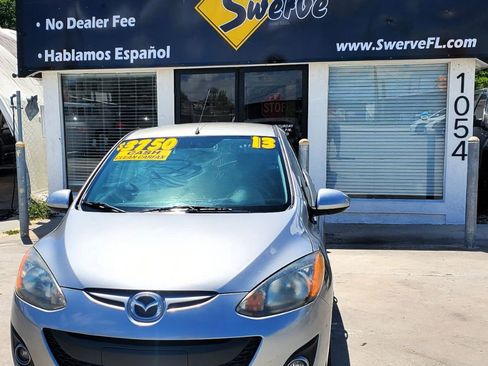 Used 2013 MAZDA MAZDA2 Touring FWD image 2
