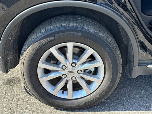 Used 2024 Dodge Durango SXT w/ 3rd Row Seating Group image 16