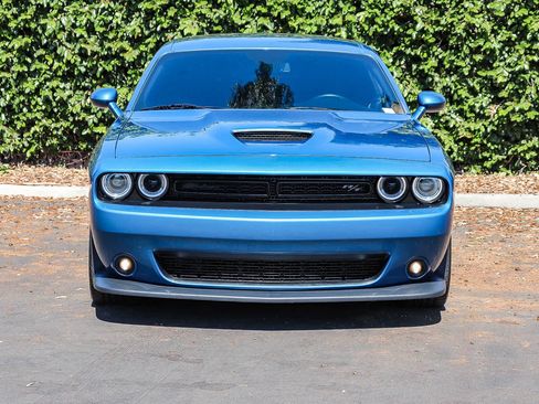 Used 2022 Dodge Challenger R/T w/ Blacktop Package RWD image 2