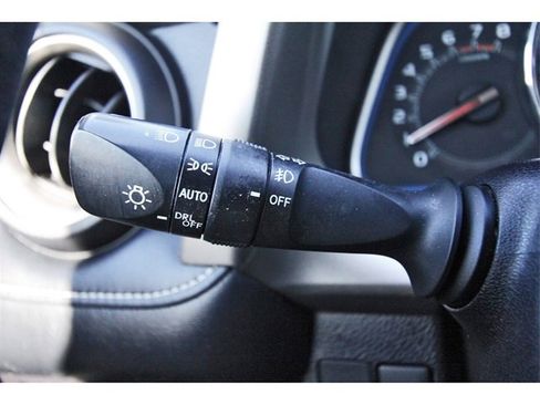 Used 2015 Toyota RAV4 Limited image 16