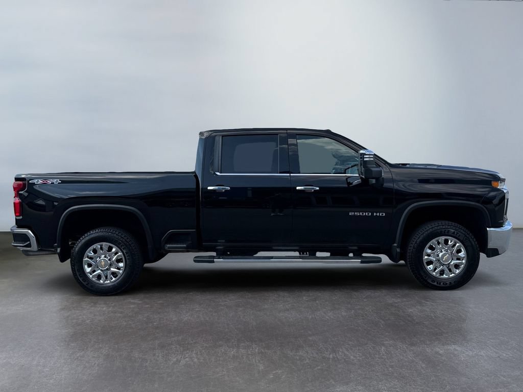 Used 2022 Chevrolet Silverado 2500 LTZ w/ LTZ Convenience Package AWD/4WD image 2