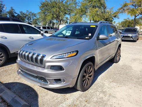 Certified 2016 Jeep Cherokee Overland w/ Technology Group image 2