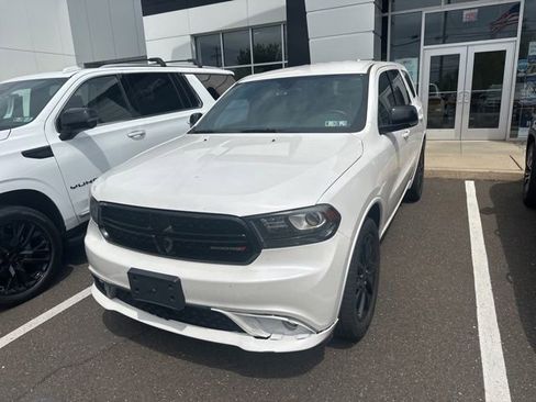 Used 2017 Dodge Durango GT w/ Blacktop Package AWD/4WD image 3
