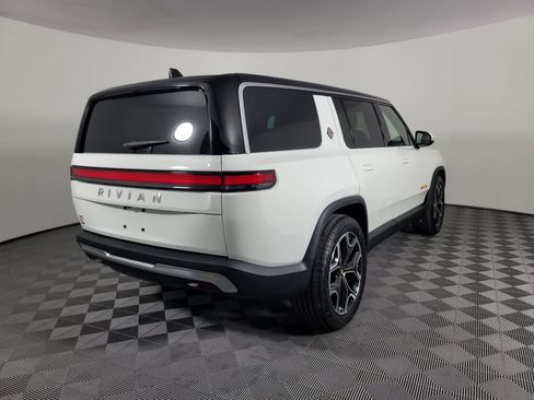 Used 2023 Rivian R1S Launch Edition Quad AWD/4WD image 5