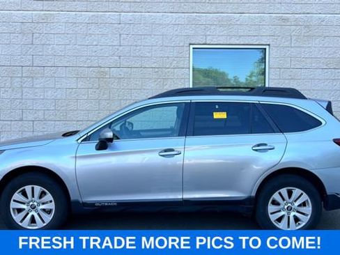 Used 2018 Subaru Outback 2.5i Premium AWD/4WD image 1