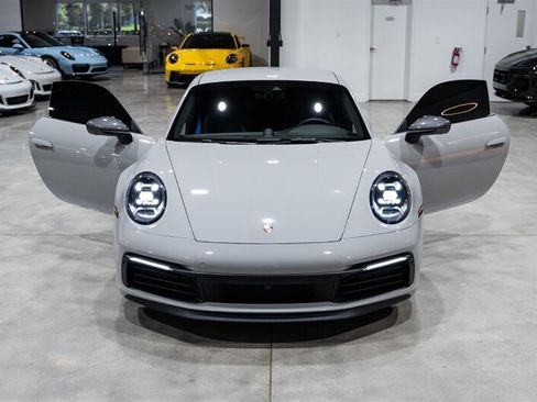 Used 2024 Porsche 911 Carrera T RWD image 36