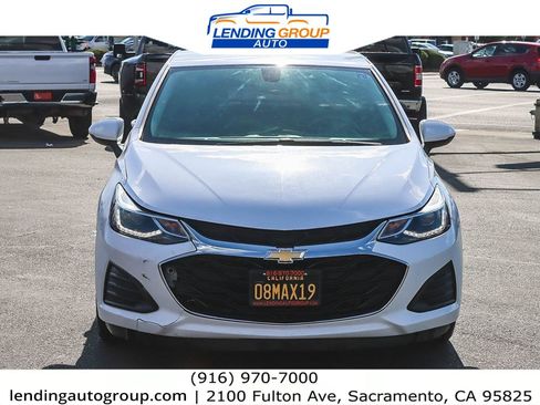 Used 2019 Chevrolet Cruze LT w/ Convenience Package image 6