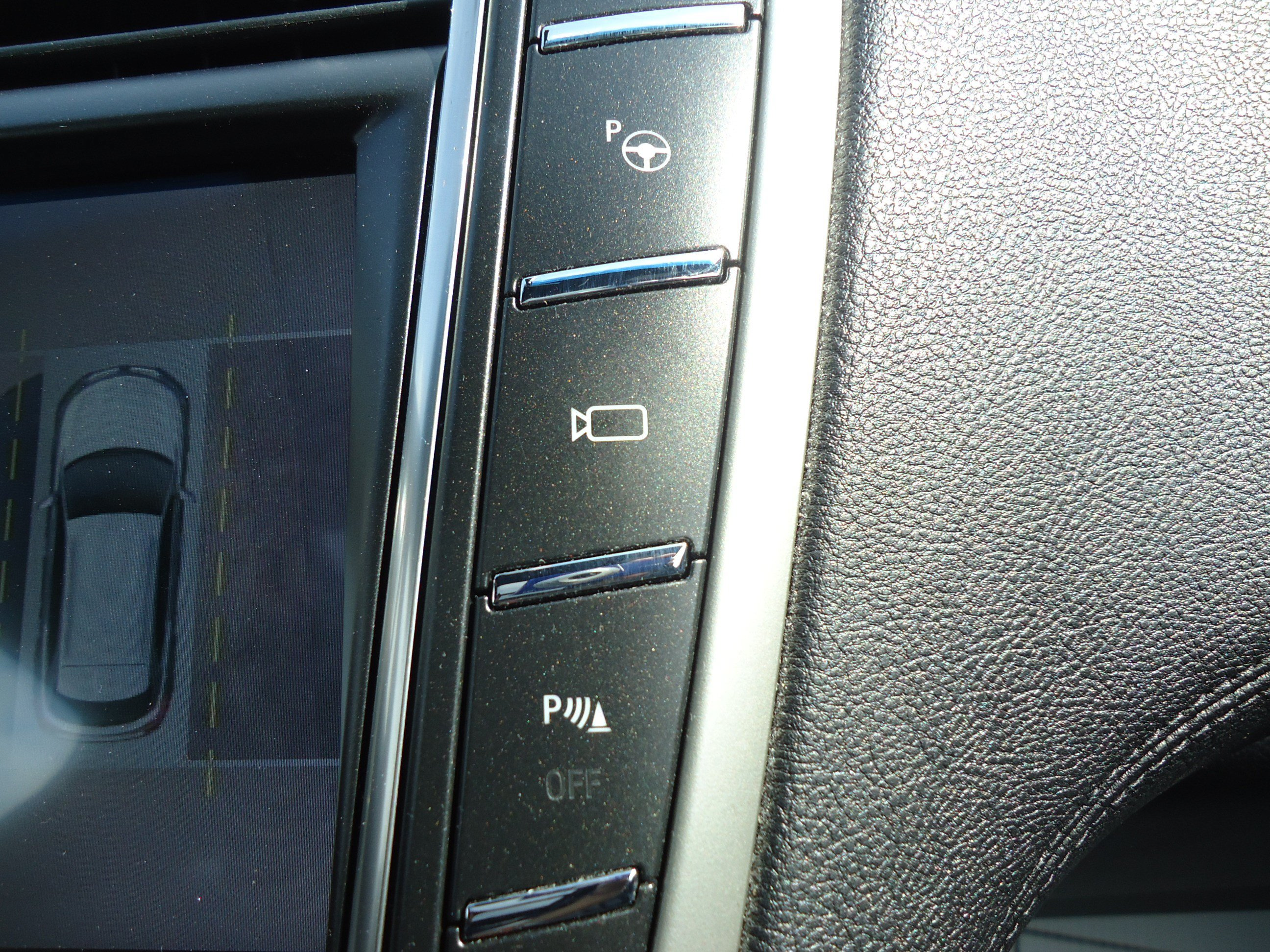 Used 2016 Lincoln MKX Reserve w/ Technology Package AWD/4WD image 22