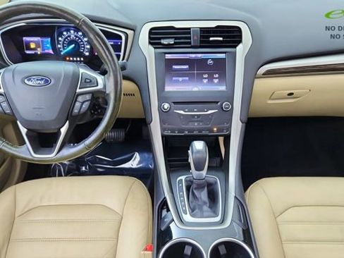 Used 2013 Ford Fusion SE FWD image 36