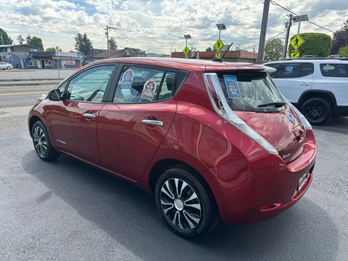 Used 2015 Nissan Leaf S w/ Charge Package FWD image 8