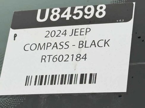 Used 2024 Jeep Compass Limited image 35