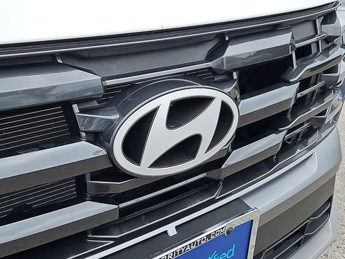 Certified 2025 Hyundai Tucson SEL FWD image 30