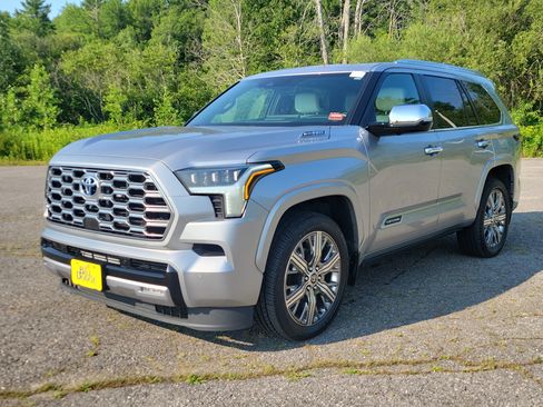 Used 2024 Toyota Sequoia Capstone AWD/4WD image 1