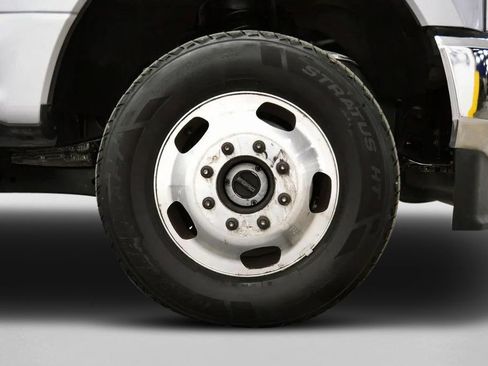 Used 2021 Ford F350 Lariat w/ Lariat Value Package image 35