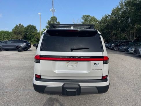 Used 2024 Lexus GX 550 AWD/4WD image 3