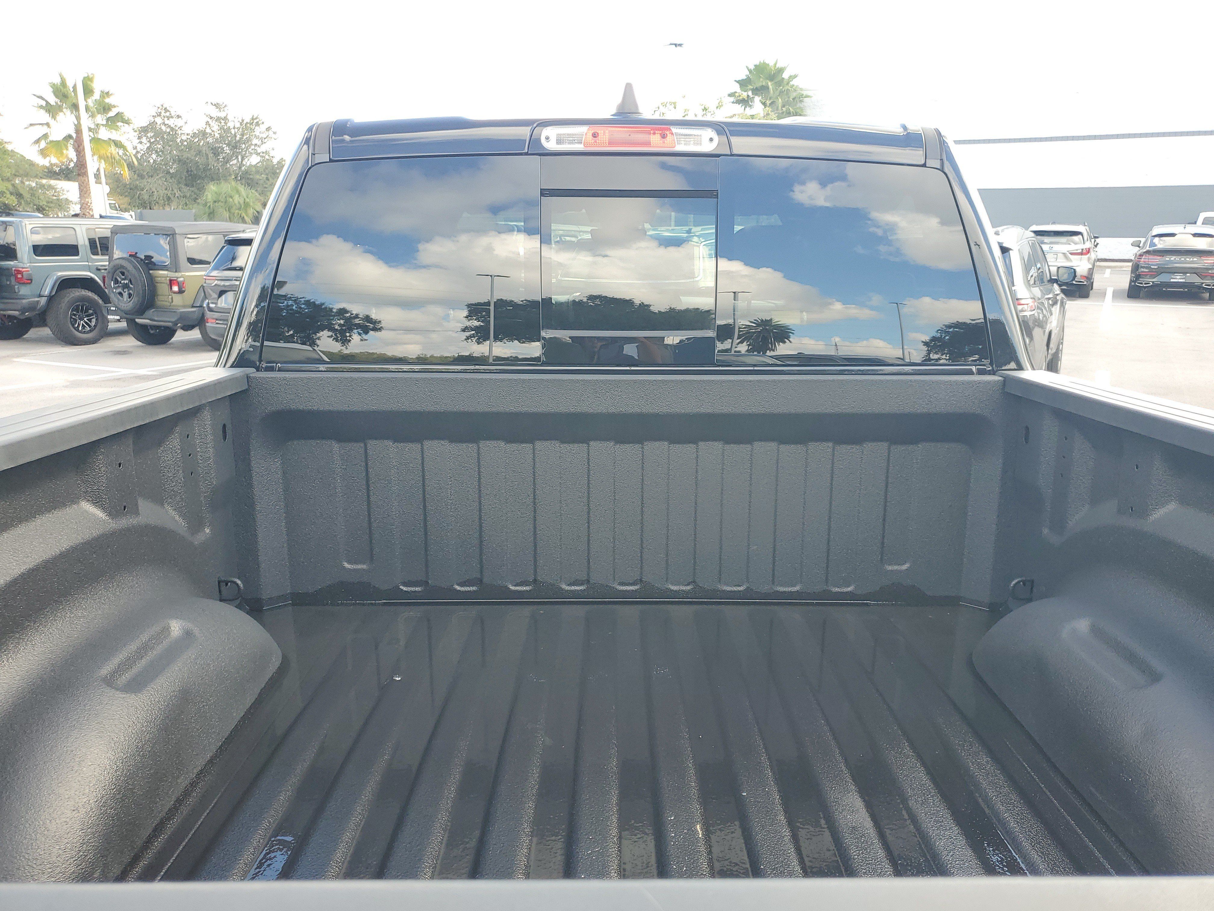 Used 2022 RAM 1500 Big Horn AWD/4WD image 7