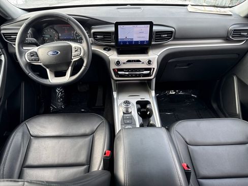 Certified 2023 Ford Explorer XLT w/ Equipment Group 202A image 11