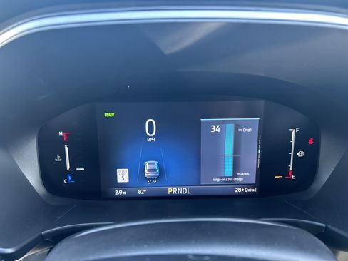 New 2025 Ford Escape SE image 16