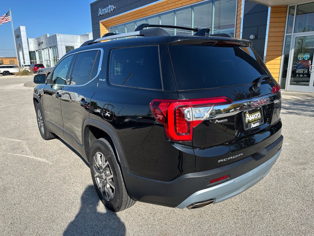 Used 2023 GMC Acadia SLE w/ Driver Convenience Package FWD image 9
