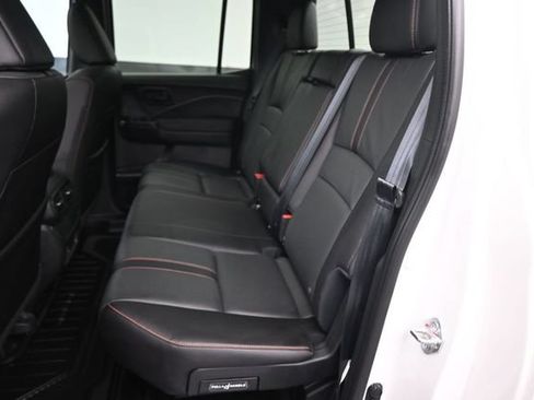 Used 2025 Honda Ridgeline TrailSport image 10