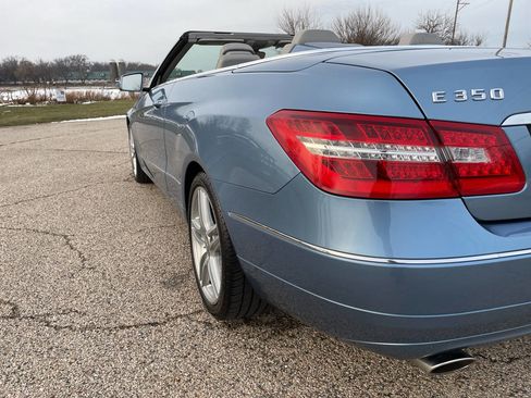 Used 2011 Mercedes-Benz E 350 Cabriolet image 37