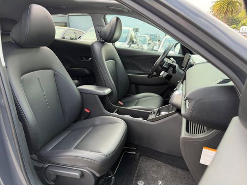 Used 2024 Hyundai Kona Limited FWD image 34