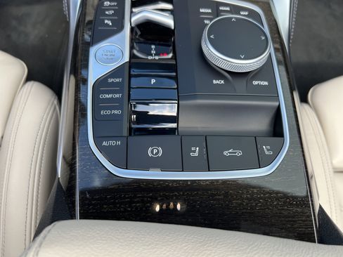 Used 2024 BMW M440i Convertible RWD image 41